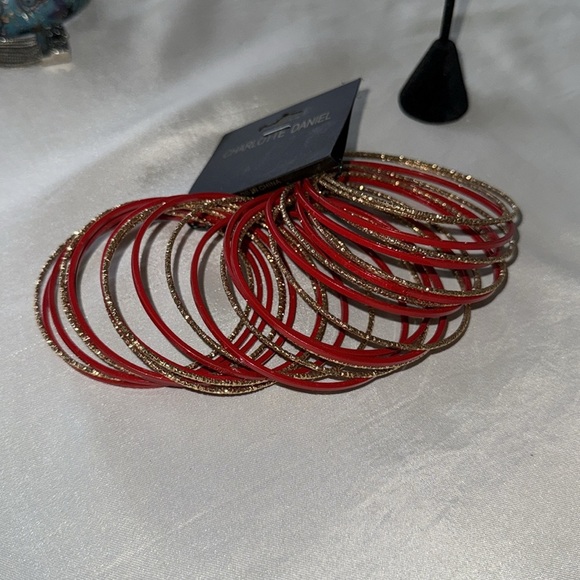 Charlotte Daniel New Bangle Set Red and Gold Bangles Thin (26 pcs) - Picture 5 of 12